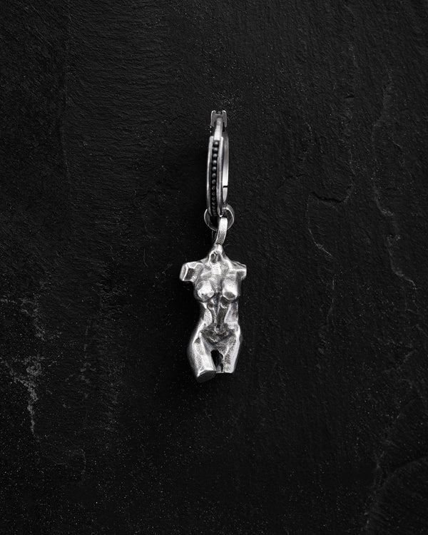 Silver single earring VENUSTAS