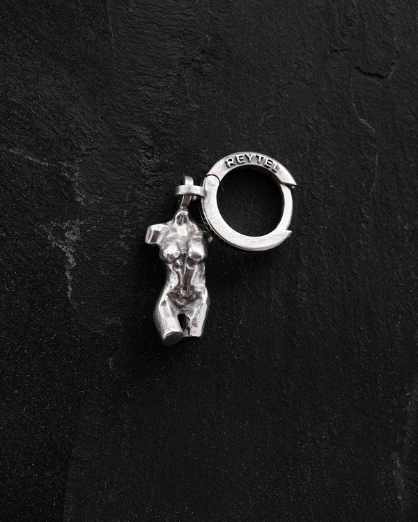 Silver single earring VENUSTAS