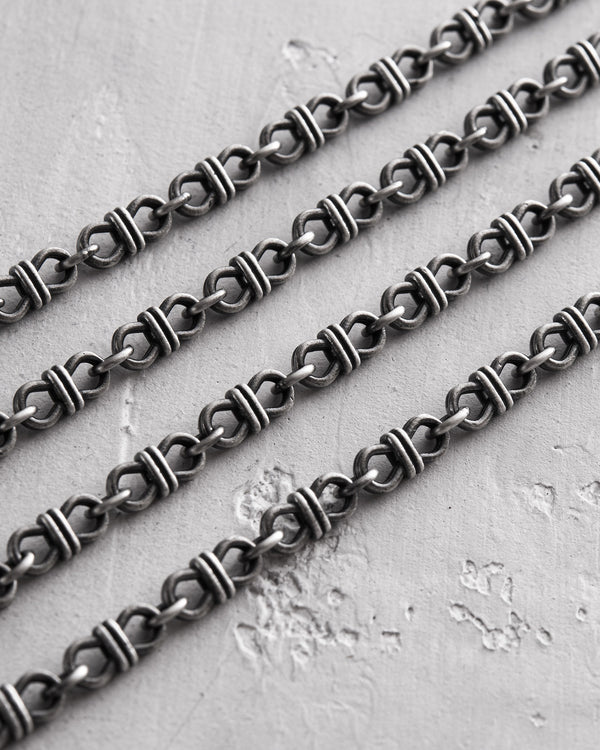 3d989cc5f7786d34216743c854636559