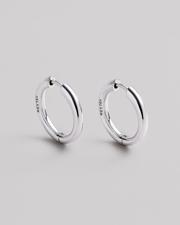 Silver earrings THE HOOP M