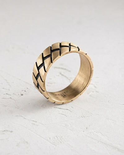 Ring ROUTE (14k yellow gold)