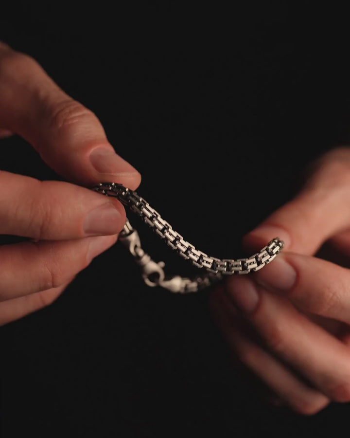 Silver bracelet WEG
