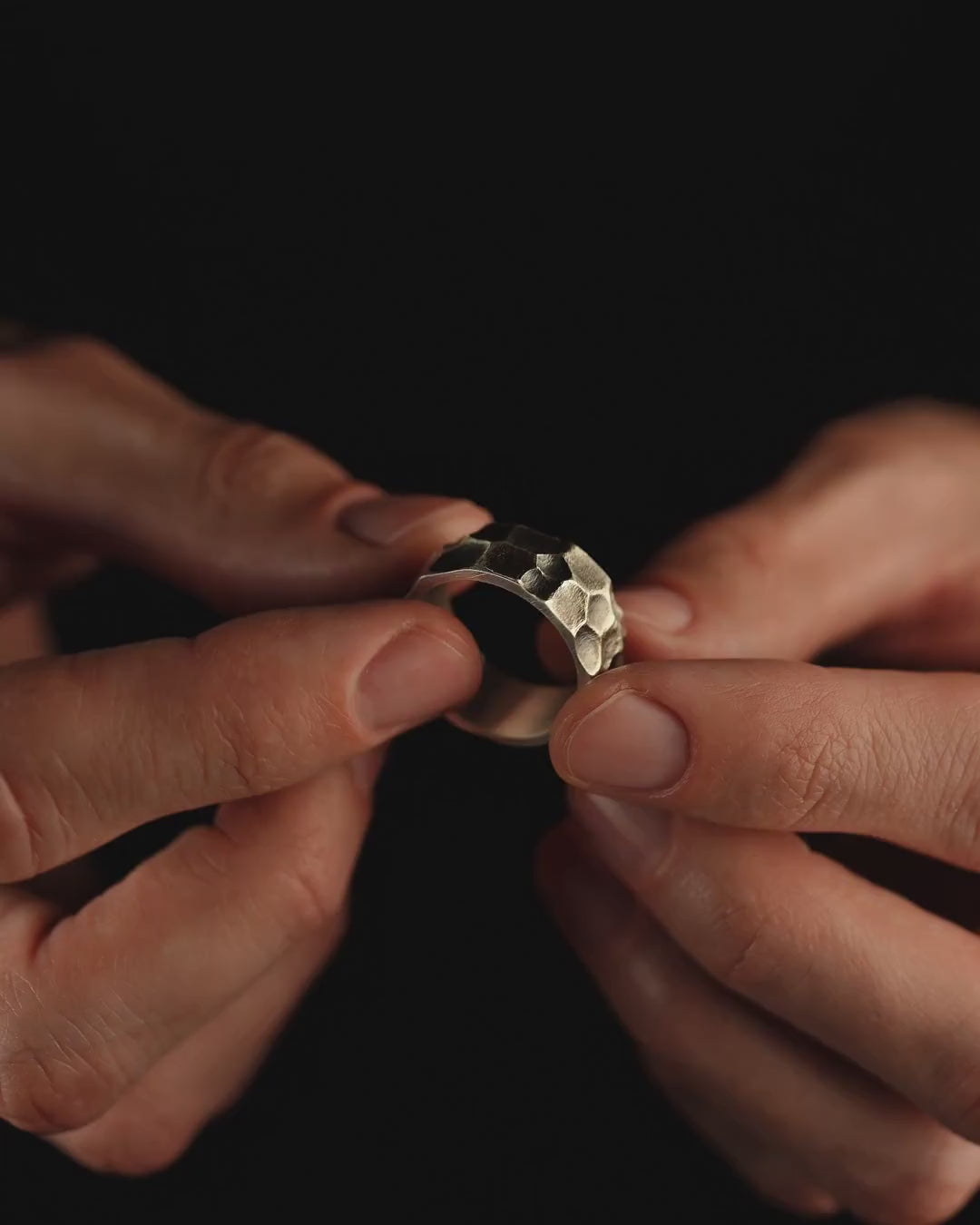Silver ring CARVER