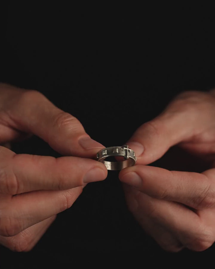 Silver ring ROSARIUM