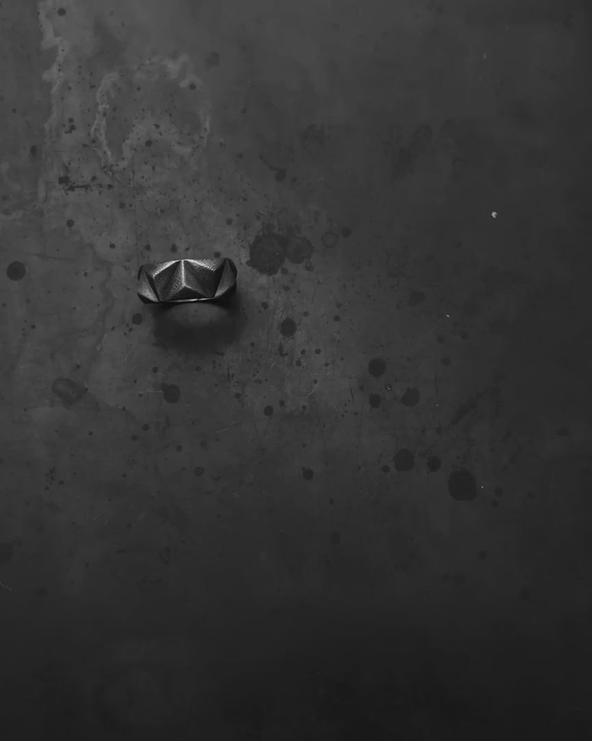 Bague en argent TRIEDRE