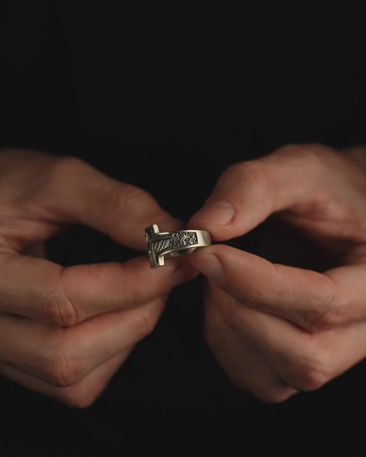 Silver ring DIOS ES AMOS