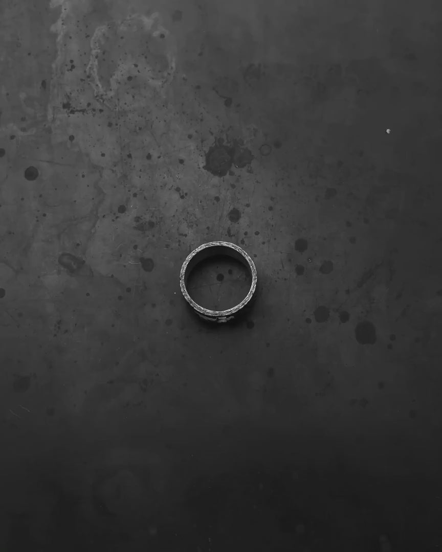Silver ring CROSS