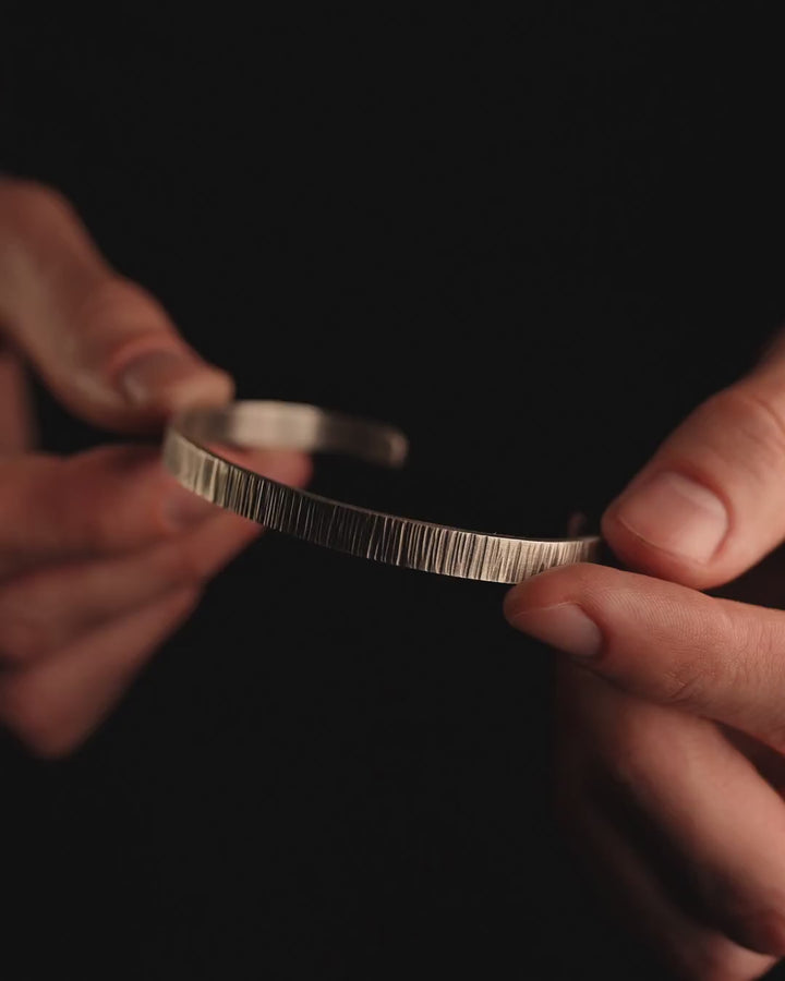 Silver bangle SKILL